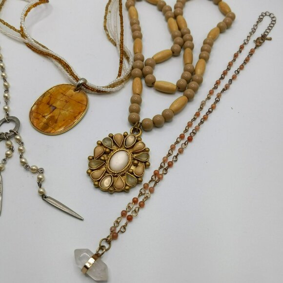 Lot of Earth Tones Boho Necklaces Beaded Pendants Crystal Wood Julio Unmarked - Picture 9 of 11